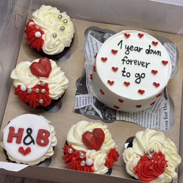 IMG-1a7f0a9da71d17488b335b70be4f7f87-V БЕНТО ТОРТА С 5 МЪФИНА