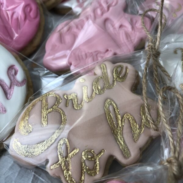 Маслени бисквити за моминско парти